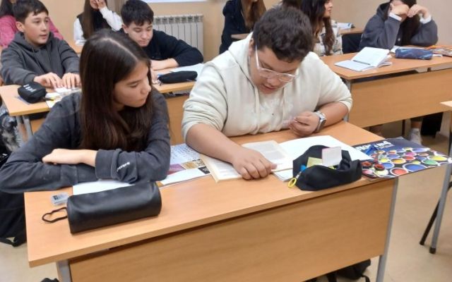 Пъстра литературна магия и вълнуваща среща с поетесата Анна Малешкова