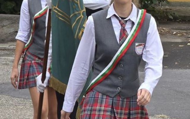 Да е успешна, вълнуваща и вдъхновена новата учебна година!