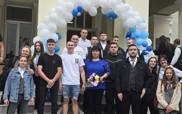 Да е успешна, вълнуваща и вдъхновена новата учебна година! [17.09.2024]