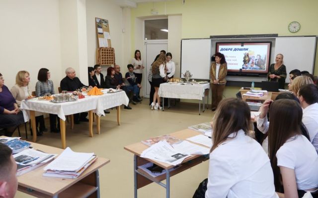 "На чаша руски чай с Пушкин" - интердисциплинарен урок - БЕЛ + РЕ + УП: Кетъринг с IX "в" клас [10.12.2024]