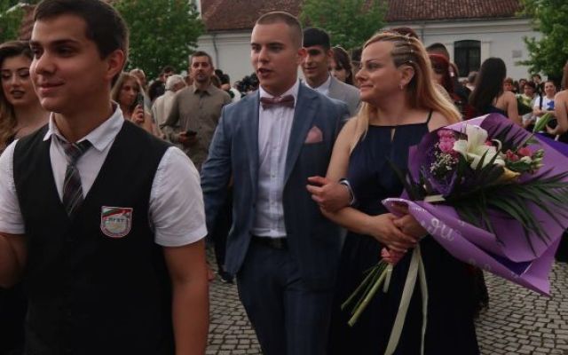 Поздравления на нашите завършващи дванадесетокласници! [24.05.2025]