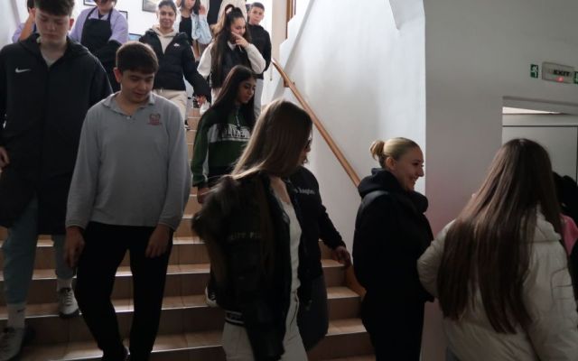 Евакуация при земетресение [20.10.2025]