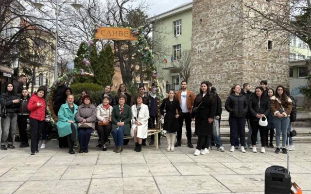 Празник на духа, традициите и знанието в ПГХТ „Акад. Н. Неделчев“ – Сливен [31.03.2026]