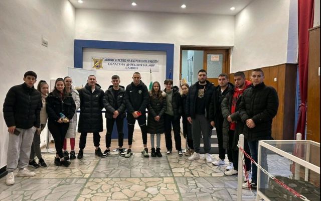 Ученици от ПГХТ взеха участие в Национална програма „Предпазване на младите хора от престъпления“