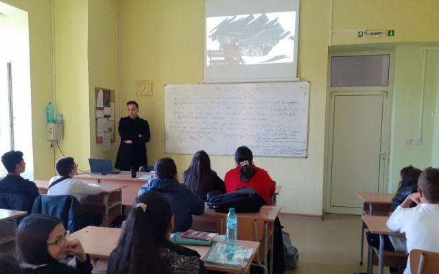 Отбелязваме европейския ден посветен на борбата с трафика на хора с поредица от лекции и беседи