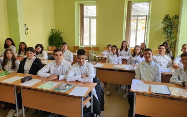 Проект „ Красива наука 1“  в час по химия и опазване на околната среда