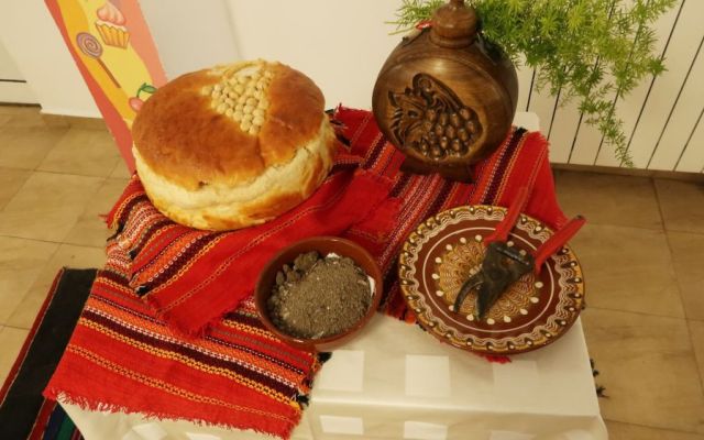 Празник на виното в ПГХТ „Академик Неделчо Неделчев“