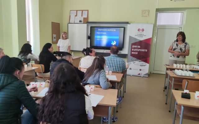 Представители на Асоциацията на месопреработвателите в България с впечатляваща презентация в ПГХТ „Акад. Неделчо Неделчев”