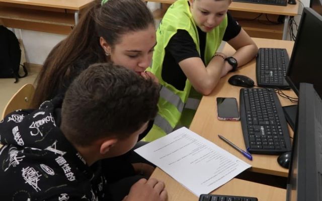 Училищен кръг от Националното състезание по Безопасност на движението по пътищата.