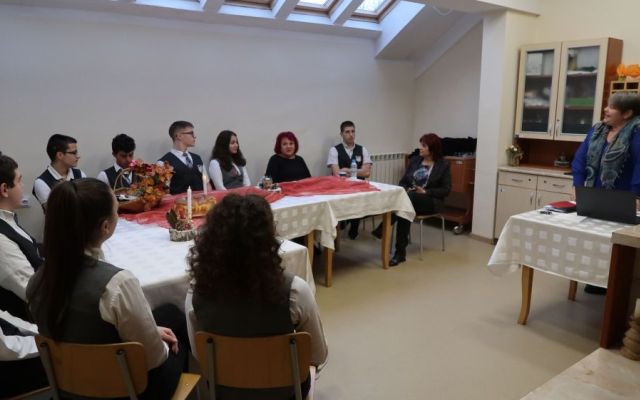 Новогодишна атмосфера с ароматни ястия, легенди за виното и разкази  за днешните винари.